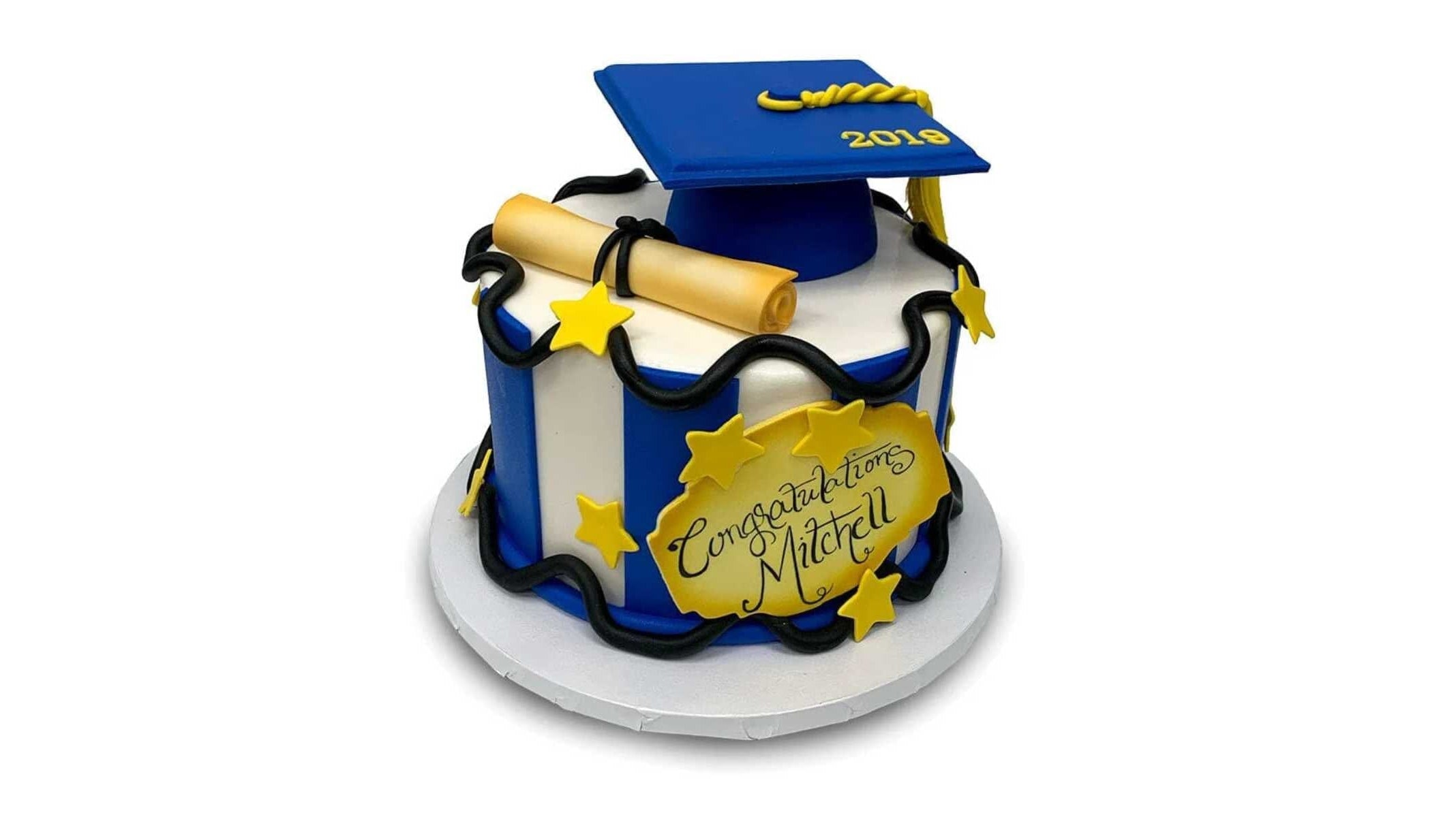 Choosing the Perfect Graduation Cakes in Las Vegas: Celebrate Sweetly with Freed's Bakery