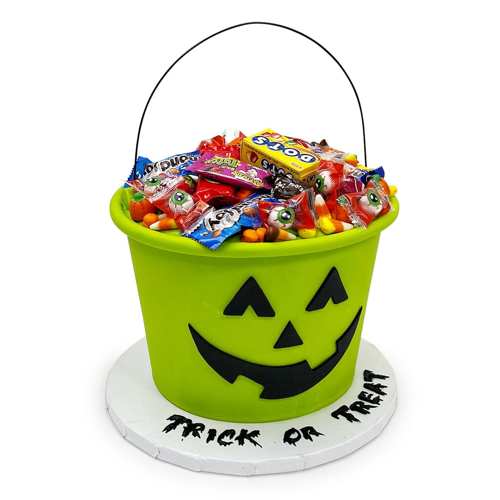 Green Grin Bucket Cake Theme Cake Freed's Bakery
