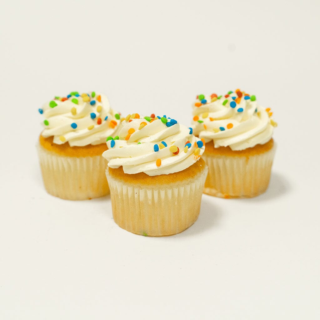 Buttercream Vanilla Vegas Cupcake Cupcake Freed's Bakery