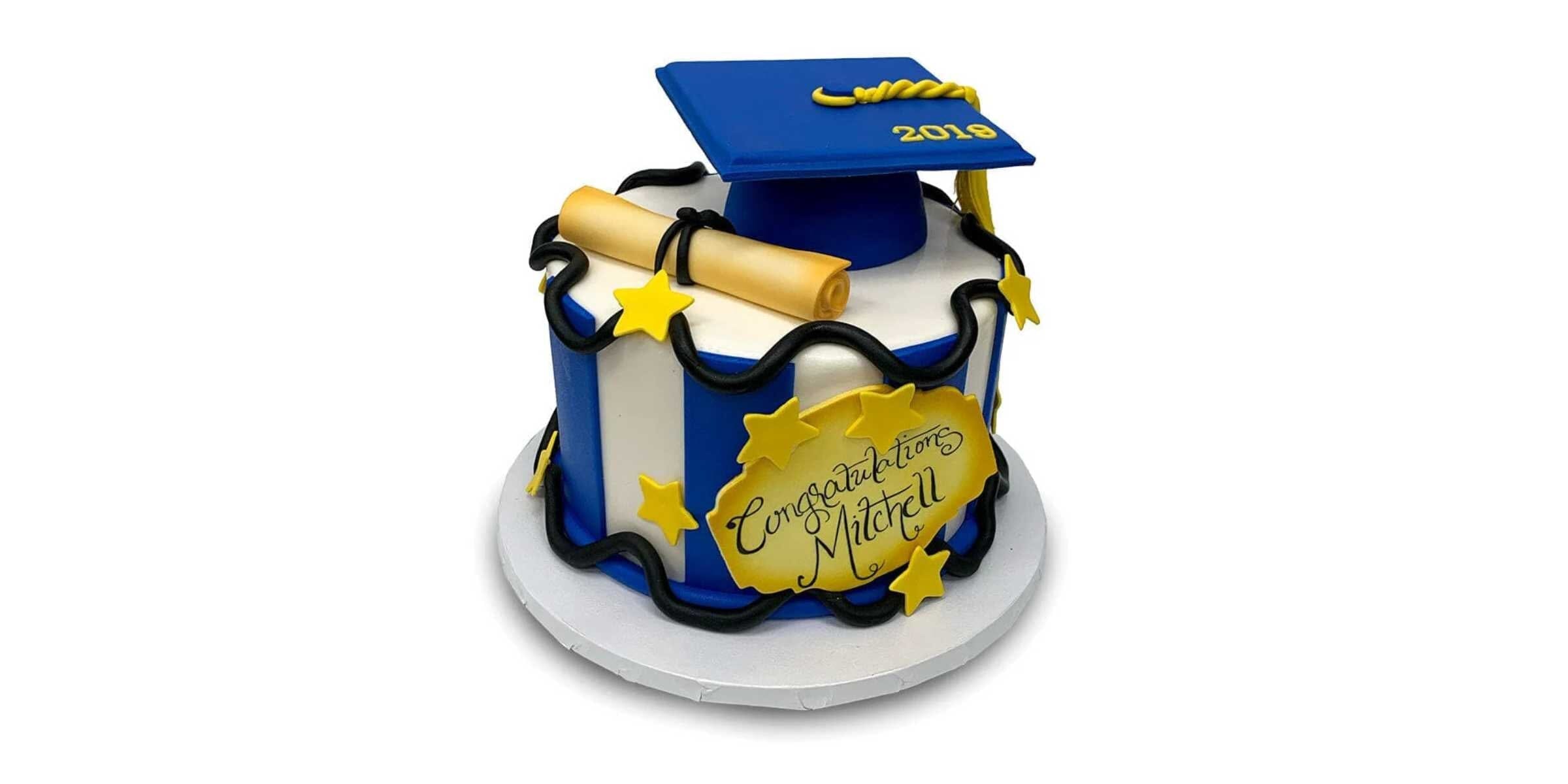 Choosing the Perfect Graduation Cakes in Las Vegas: Celebrate Sweetly with Freed's Bakery