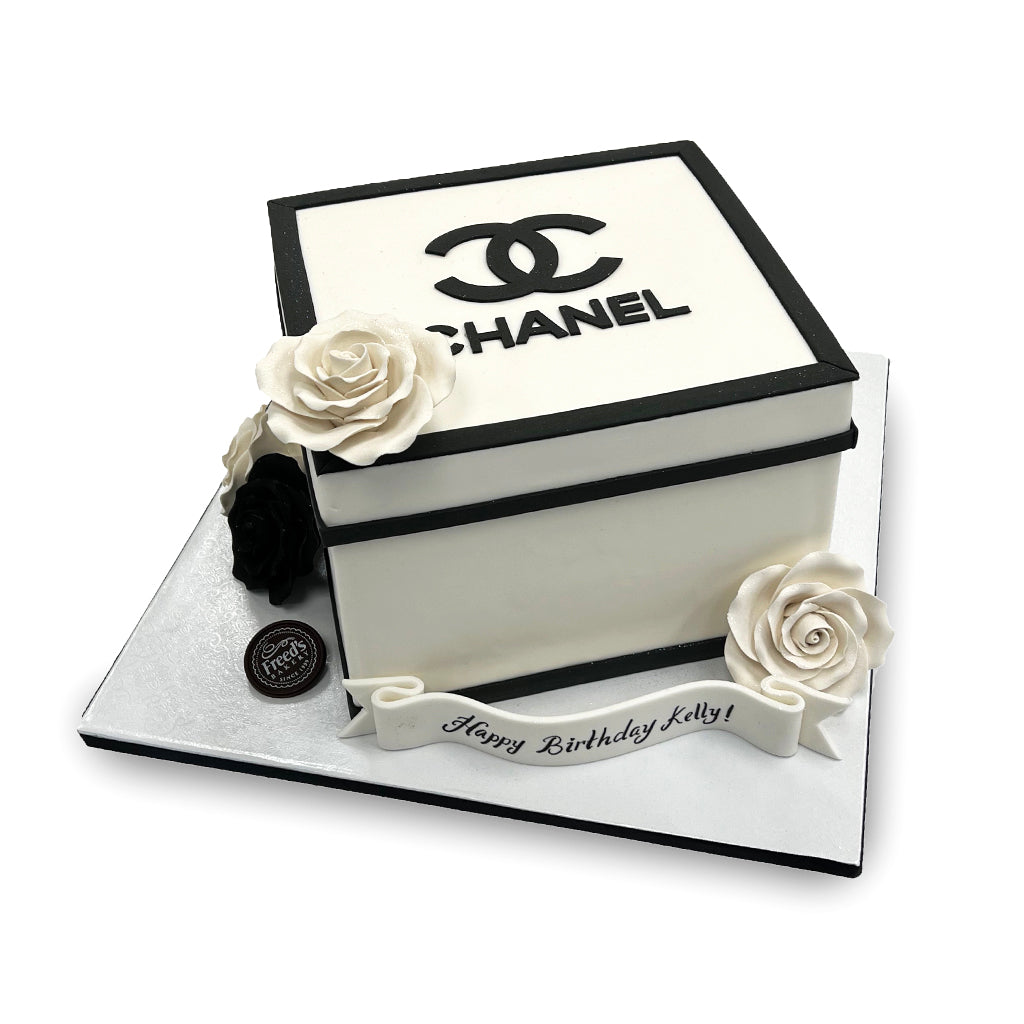 Pin by Cande Booker on Making Gifts in 2023  Chanel birthday cake, Custom  birthday cakes, Beautiful birthday cakes